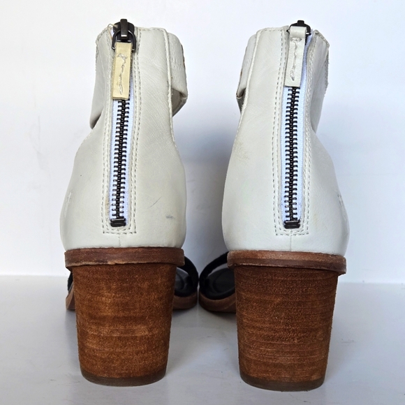 Frye Black and White Leather Sandals - Picture 3 of 7